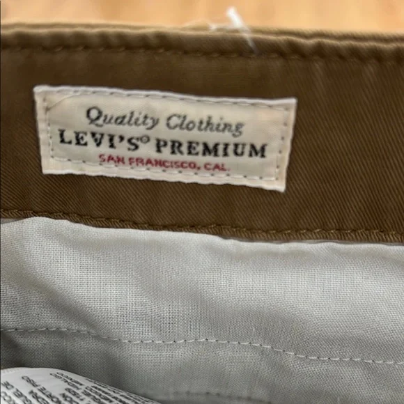 Levi's 28x32 Brown-Tan Wide Leg - Picture 12 of 16